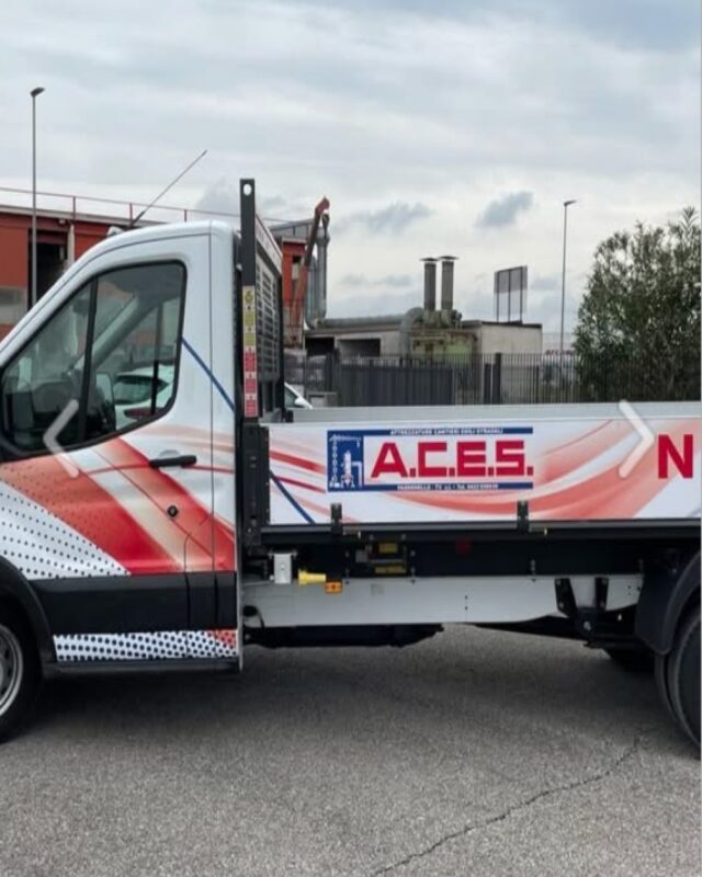 Decorazione Automezzo ACES Srl - Design Revolution Treviso